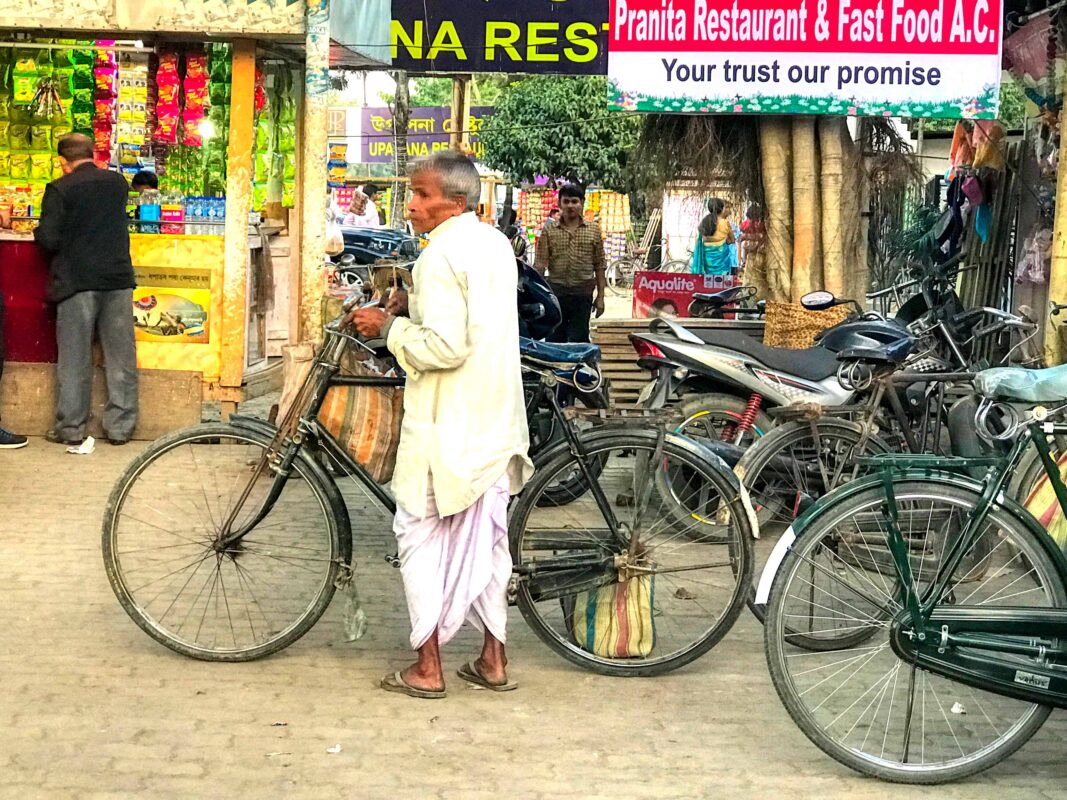 India Street Photography FAMOUS street photographer Dr Zenaidy Castro 12 1