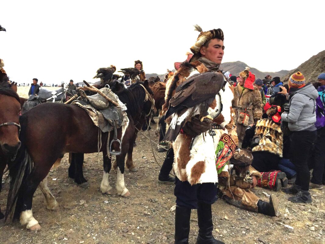 TRAVEL VISUAL DIARY EAGLE HUNTERS INSIDE NAADAM FESTIVAL 11